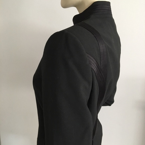 Tahari black blazer with satin stripes - Picture 5 of 6